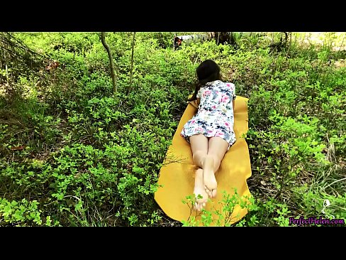 ❤️ Estranho na Tinder Masturba-me a rata e fode apaixonadamente na floresta ❤ Porno porno em nós ️❤
