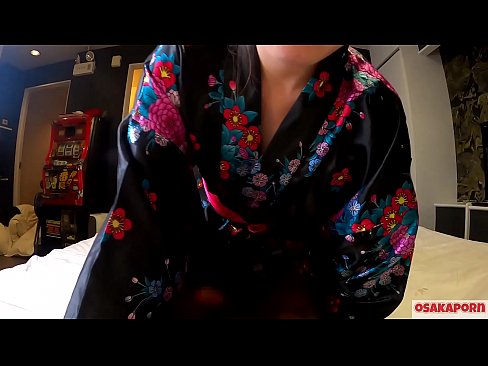 ❤️ A jovem cosplay girl adora sexo até ao orgasmo com um esguicho numa mulher a cavalo e um broche. Rapariga asiática com ratas peludas e belas mamas em traje tradicional japonês em vídeo amador mostrando masturbação com brinquedos para foder. Sakura 3 OSAKAPORN. ❤ Porno porno em nós ️❤