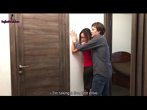 ❤️ Imobiliário Sensually Jerks Her Pussy e Fuck Enquanto Vende o Seu Apartamento - Krempai ❤ Porno porno em nós ️❤
