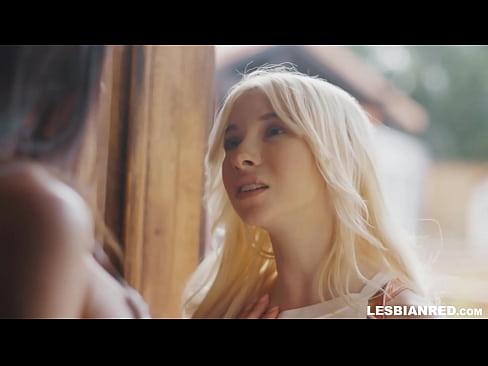 ❤️ A rapariga chega a casa alguns meses depois e acaba por comer a rata da sua madrasta ❤ Porno porno em nós ️❤